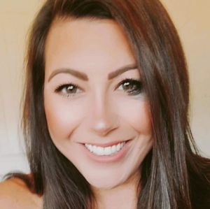 Meet your Posher, Mercedes